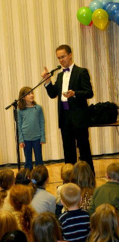 Richard Young the Magician at Grand Opening